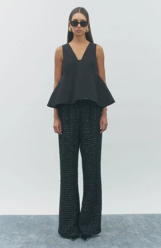 Tory Top, Black