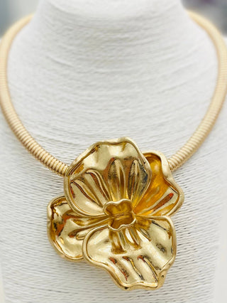 Chic - Vintage Flower Choker, Matte Gold
