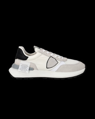 Antibes Low-Top Sneaker