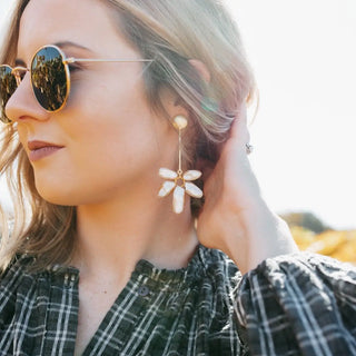 Rizzo Earring, Pearl and Gold