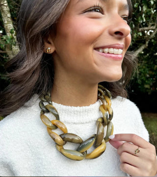 Johnny Necklace, Brown