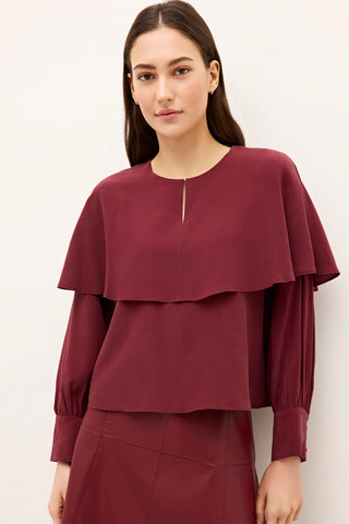 Jayne Blouse, Port