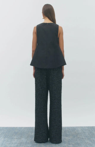 Tory Top, Black