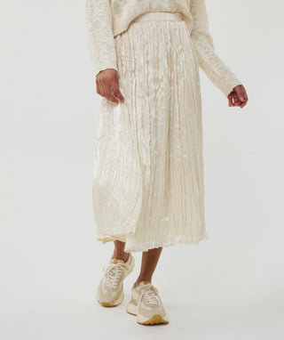Plisse Skirt in Off White