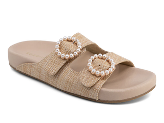 Mia in Natural Raffia