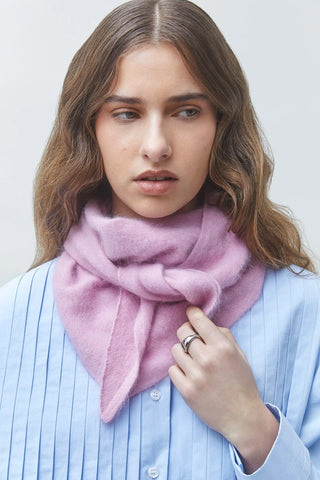 Avrael Scarf, Rose